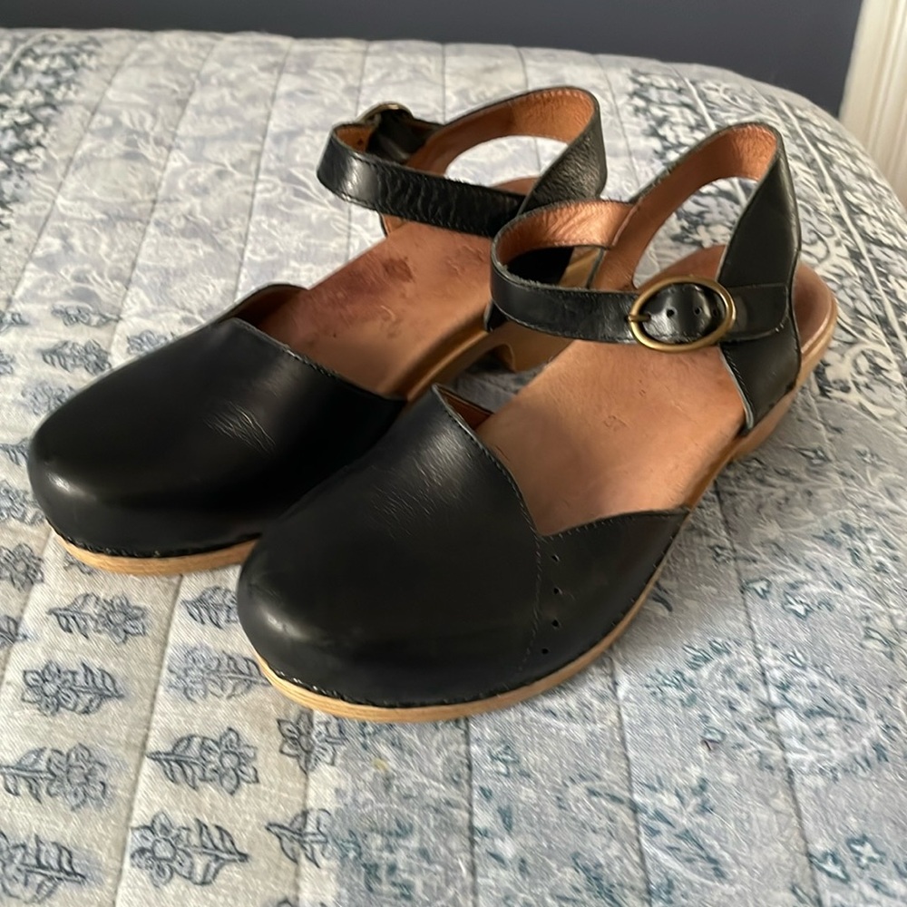 Dansko Black leather Sandals